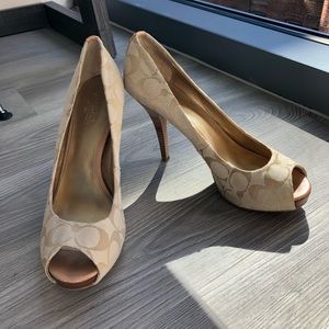 Coach 9.5 Signature Heels
